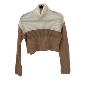 Missguided cropped turtle neck sweater size 2/4